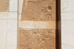 058. Древние изображения вмонтированные в стены мавзолея Долы-Апа.