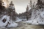 46. Подвесной мост на р. Киткайоки (Kitkajoki) над порогом Нискакоски (Niskakoski).