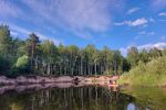 Обрывистый берег р. Цна (Тверская обл.)