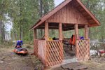 Беседка на стоянке первого ходового дня.